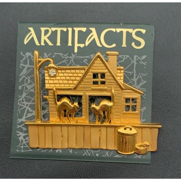 Vintage JJ alley cats brooch,2 cats w/arched backs,house with streetlight - Picture 1 of 5